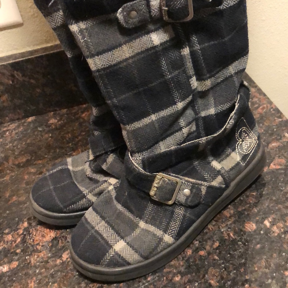 Plaid Roxy Boots